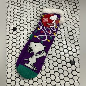 Peanuts Snoopy Sherpa Lined Socks